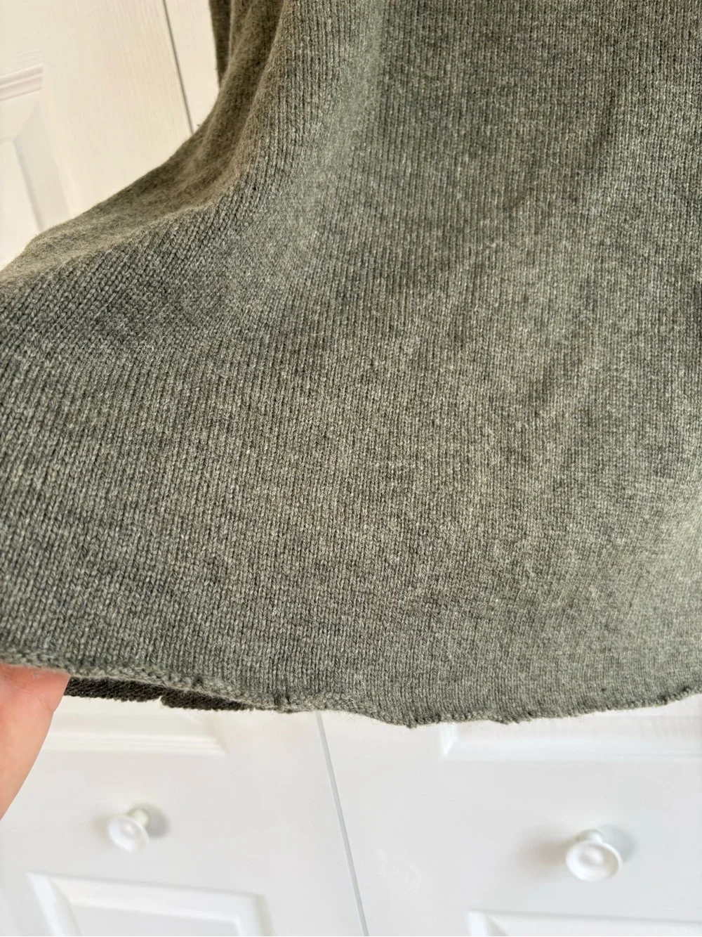 Banana Republic Cropped Luxury Wool Cashmere Angora Academia Sweater Army Green